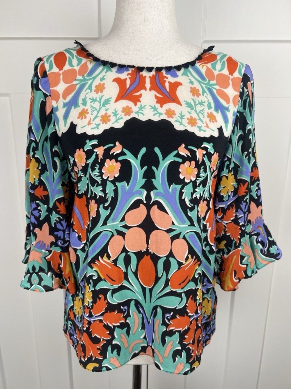 Maeve Anthropologie Silk Blouse Size 2 Floral Boho Top 3/4 Sleeve Keyhole Back